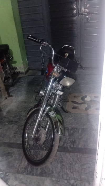 United 70 cc bilkul saaf condition 2024 model zero meter