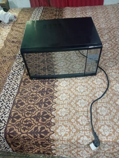 LG Luxury Microwave Mirror glass front