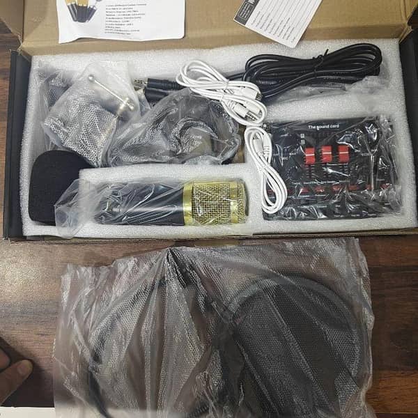 BM-800 Microphone With V8S Live Sound Card,Bluetooth Mixer Board,3.5mm 16 Effects,Dual DSP Noise Reduction Chip