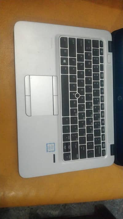 fresh and new laptop candtion 10/10