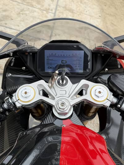 BMW 400cc heavy bike