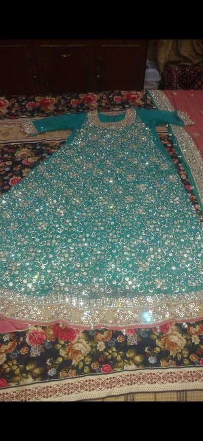 long maxi stone or dapke ka Kam howa hy only one time used