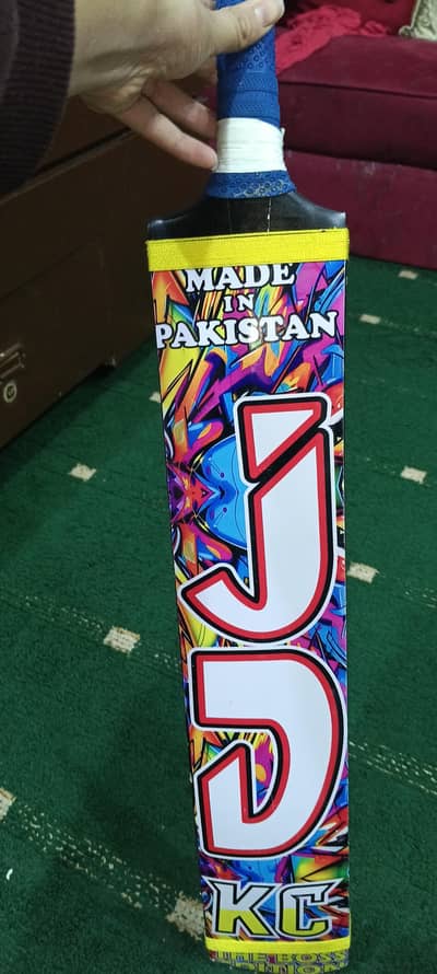 it is only 1 month used good condition