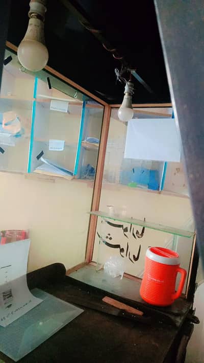 bargar and shawarma counter