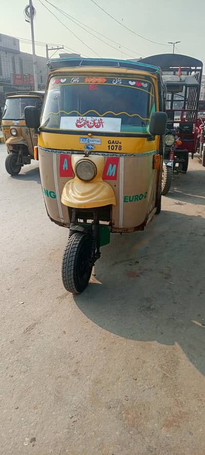 Tez raftar rickshaw for sale