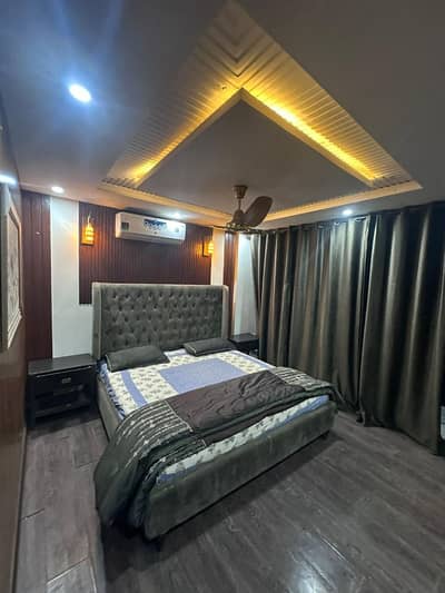 Daily stay Facing Eiffel Tower Luxury Furnished One-Bedroom Apartment