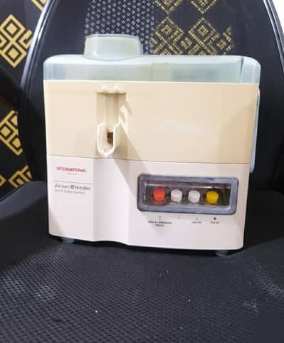 Osaka Blender/Juicer Best Condition