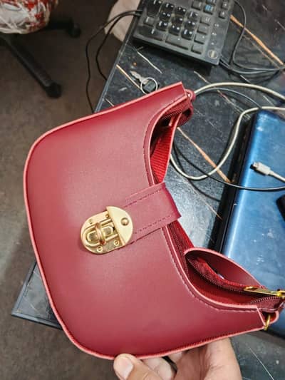 Ladies Bag Bananay Ka Lia Sticher / Karigar Ki Zaroorat Ha 