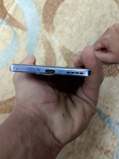 10/10 condetion one hand use full box