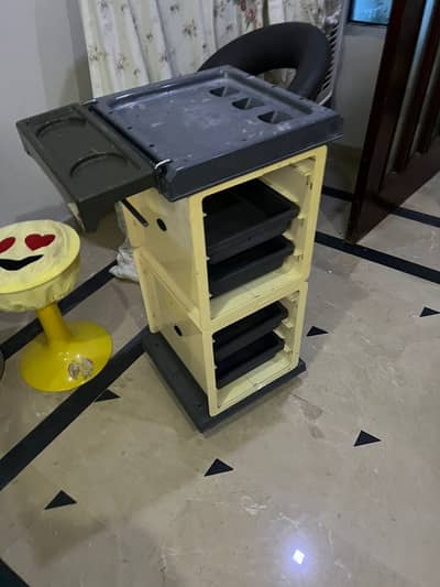 Storage trolly