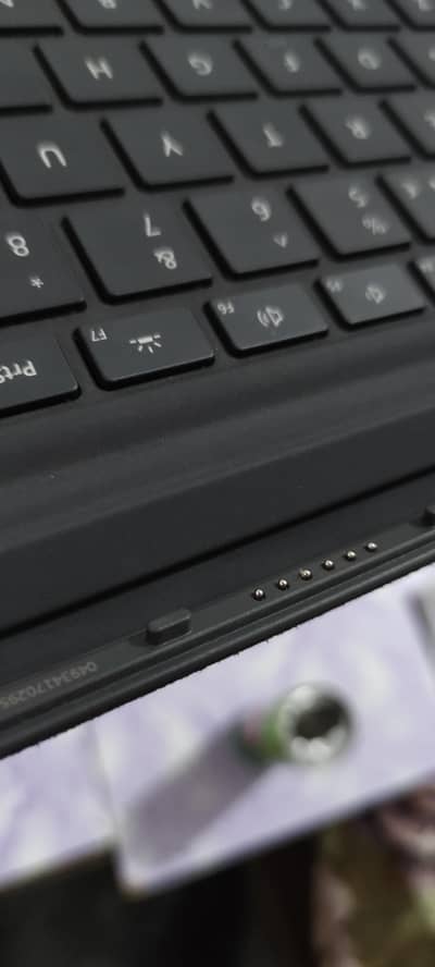 Original Microsoft surface pro type cover like new(10/10) premium ke