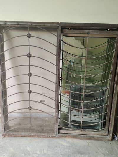 Iron Sliding Window 5 X 5 Feet | 16 Gauge with Safety Grill & Mesh