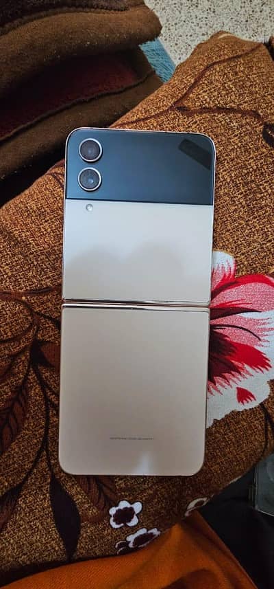 Samsung Zflip4 8/256