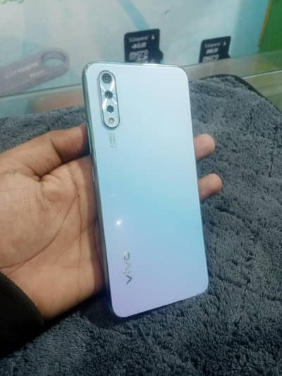 vivo s1