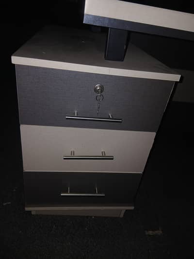 Executive Table for sale