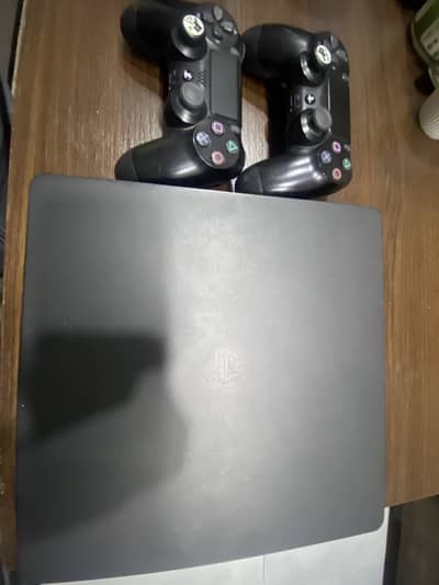 PS4 slim