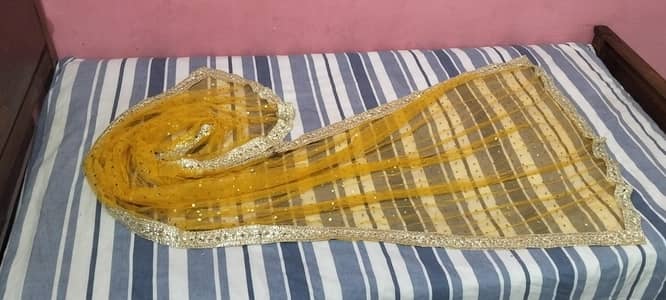 Yellow net bindi dupatta with lace edges
