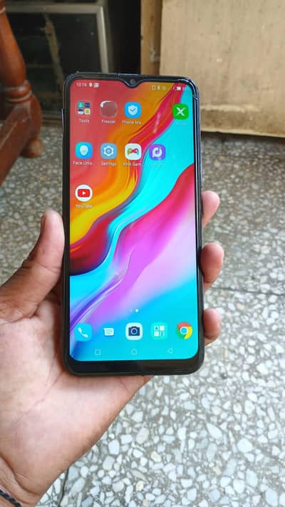 Infinix hot 8 lite