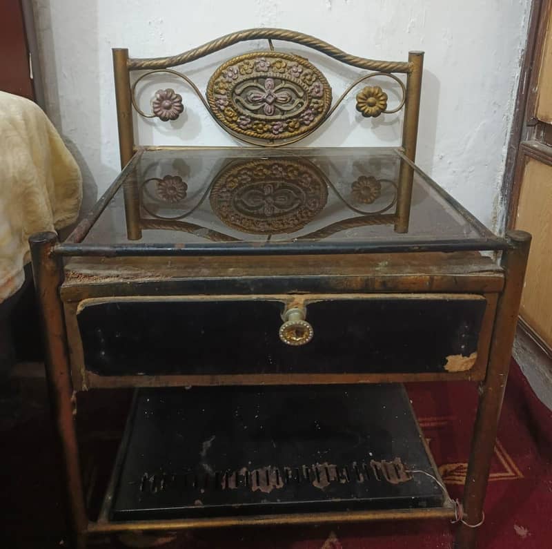 side table mirror, Wooden bed 1