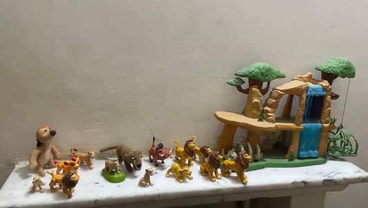 toys       lion king