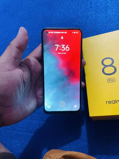 8GB 128GB ORIGINAL CHARGER AND COMPLETE BOX IN DISPLAY FINGER