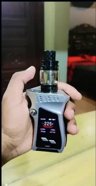 Smok Mag 225w vape with 2 batteries (18+)