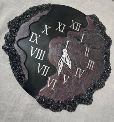 Luxury clock in resin art for sell
