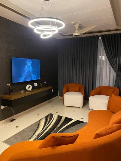 1 Bedroom VIP Full furnish flat per day available in Bahria town Lahore 0300 4561276