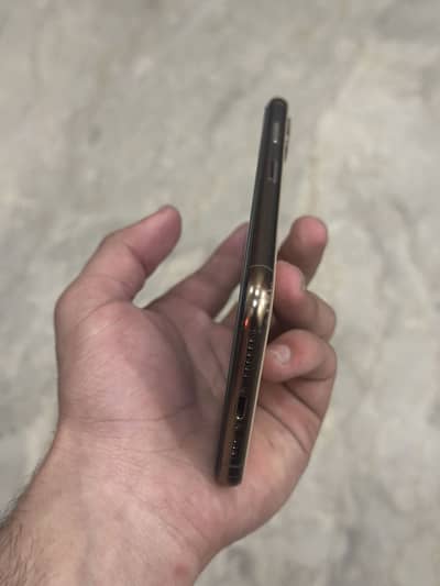 I phone xs pta approved