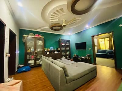 5 Marla Beautiful House All Original picture Attached With Direct Owner meeting For Sale in Johar Town phase 2