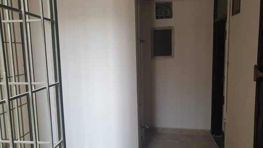 3RD FLOOR DOUBLE ROAD SOUTH WEST LEASED 3BED APT AVAILABLE FOR SALE ASK V MALIR CANTT KARACHI