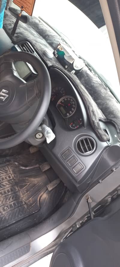 Suzuki Swift 2011 - 12