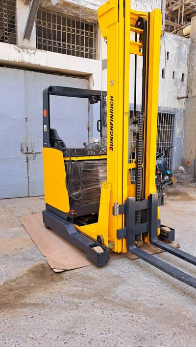JUNGHEINRICH/Reach Truck/ETV 114/22.2ft height/lifter/1400kg/German