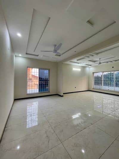 4 Beds apartment Sec S Askari 10