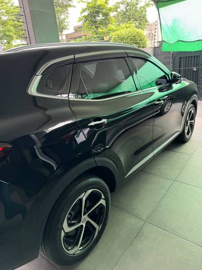 MG HS 2025 for sale.