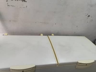 Waves double door freezer for urgent sale