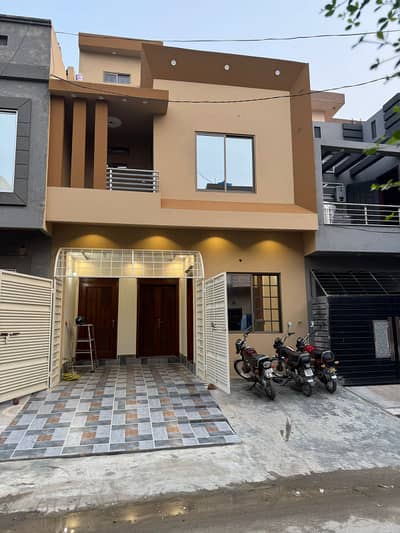 HOT LOCATED 3 MARLA HOUSE FOR SALE