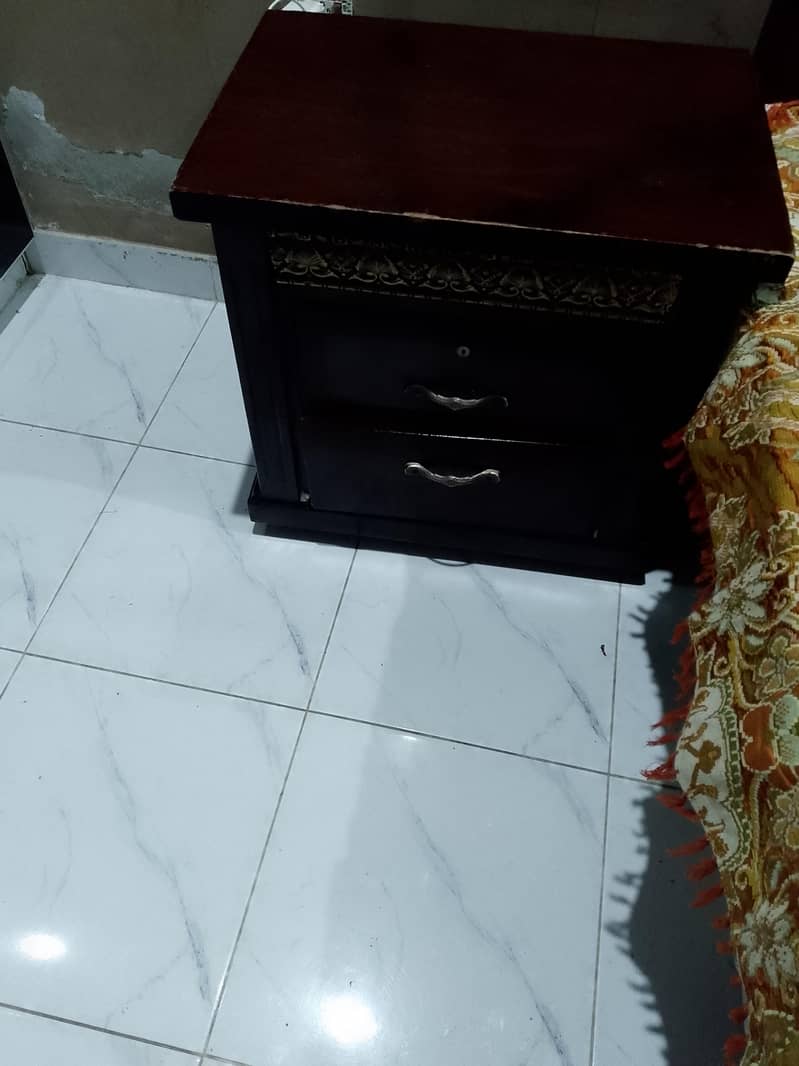 bed side tables dressing table 2