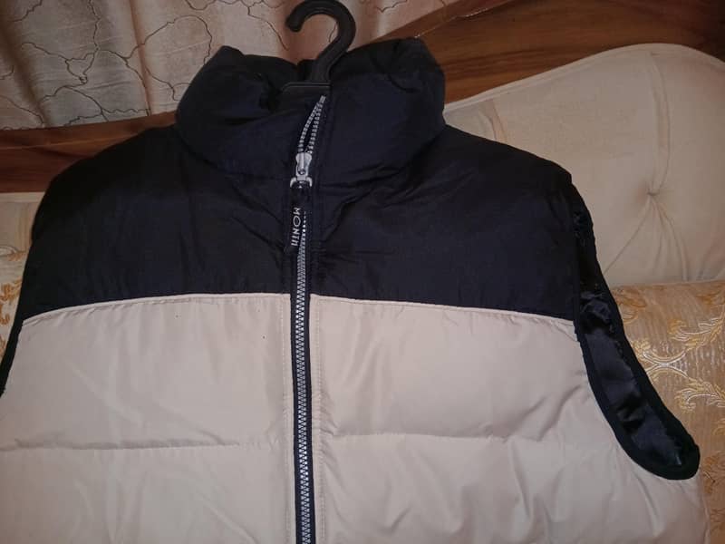 LIGHTWEIGHT PUFFER JACKET 9