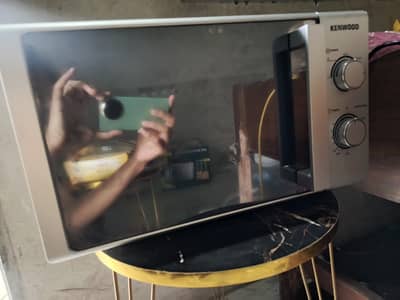3 month used Kenwood 20l microwave oven with warranty