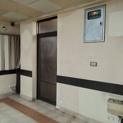 Like A Brand New Office Available For Rent In Tariq Road
