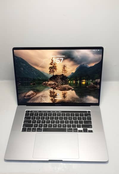 APPLE MACBOOK PRO 2019 FOR SALE (1TB STORAGE) 16'' DISPLAY