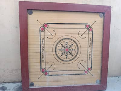 Caroom Board  Ghotia nahi hye location orangi town 10 karachi