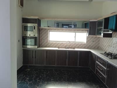 1 Kanal Full hous available for rent for office use johar Town ph1 block F