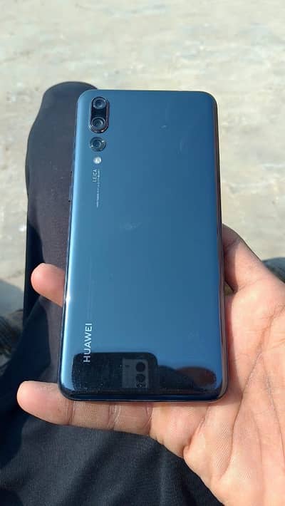 urgent sell Huawei p20 pro 6/128
