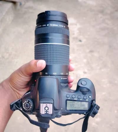 Dslr Canon 60D Camera with 75 300 lens