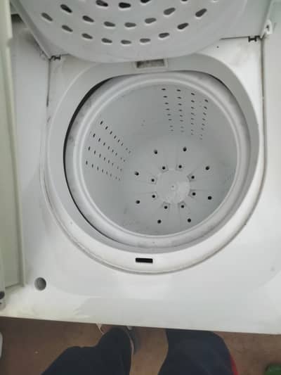 pel washer  and   dryer achi halat ma hia