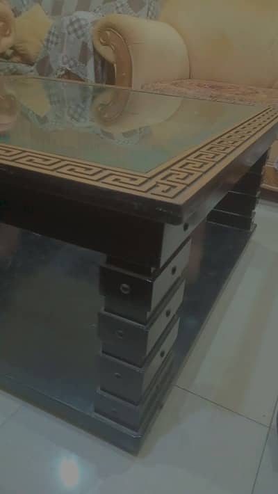 Drawing Room Table 4x4 thick glass