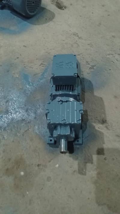 1hp gear motor S E W 30RPM