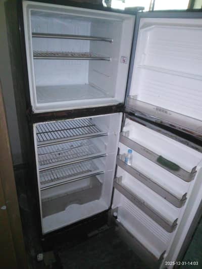 Dawlance refrigerator achi cooling k sath